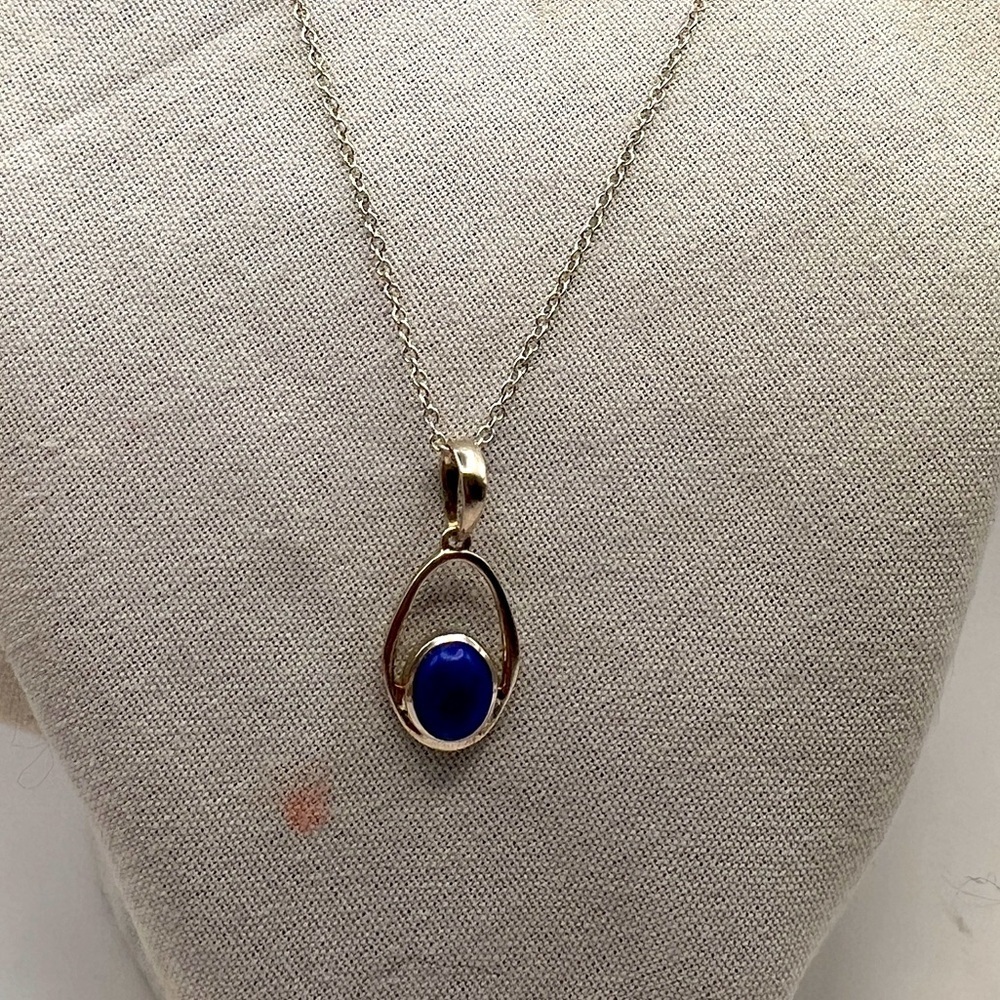 Sterling silver 925 Lapis pendant on a sterling silver 925 chain